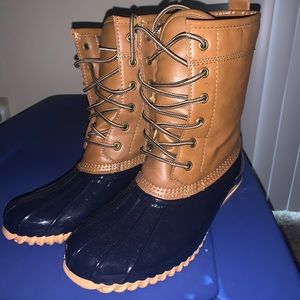Women’s outdoor boots